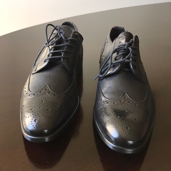 Bruno Magli Blk 9M lace Up Wing Tips Oxford Shoes